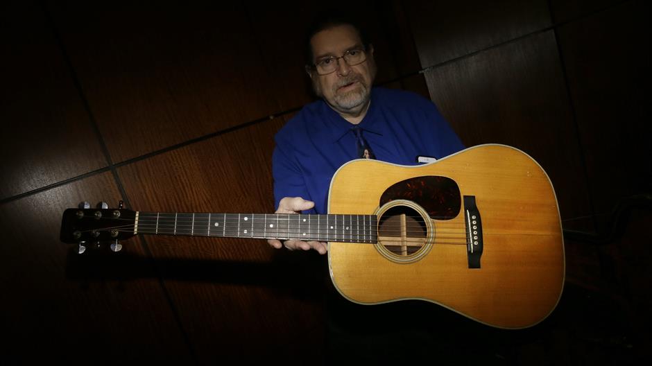 Gitara Boba Dilana prodata za 400.000 dolara