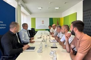 Glamočić sa mlekarima: Javni poziv za subvencije za kvalitetna priplodna grla najkasnije naredne nedelje