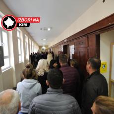 Glasamo za slobodan život i da se ukinu takse: Srbi masovno izlaze na izbore na KiM (FOTO)