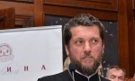 Gojko Perović besno poručio: Policijski i sudski organi crnogorske vlasti prevršili SU SVAKU MERU, smesta pustite episkopa Joanikija