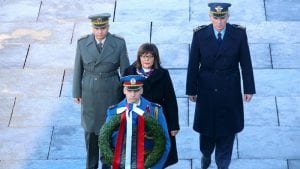 Gojković položila venac na spomenik Neznanom junaku na Avali
