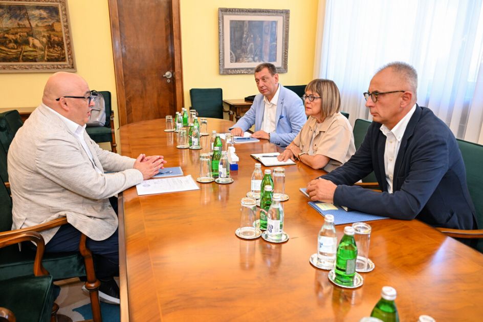 Gojkovićeva razgovarala sa dekanom Dridom