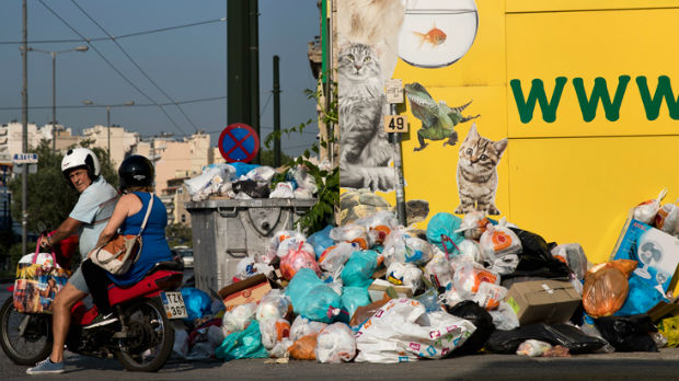 Gomile smeća u Atini zbog štrajka đubretara 