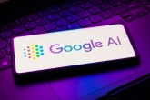 Google pretraga postaje pametnija, dobija AI četbot funkcije
