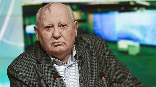 Gorbačov: Rusija i SAD treba da uspostave strateški dijalog jer nuklearno obuzdavanje neće zaštititi svet,