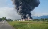 Gori fabrika u BiH; Crni dim se širi kilometrima daleko VIDEO