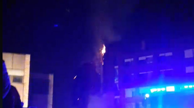 Požar progutao deo zgrada u Zagrebu, povređena jedna osoba
