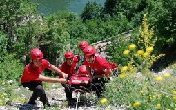 
					Gorska služba i vatrogasci izvlače telo žene iz seoskog bunara 
					
									