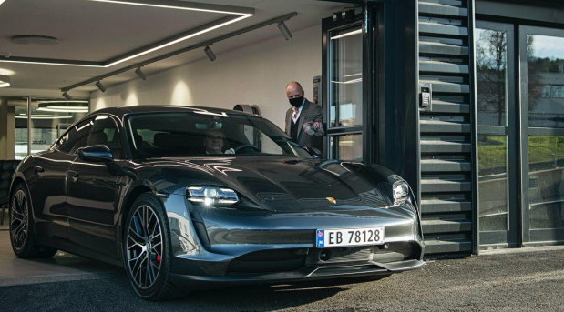 Gotovo svaki novi auto u Norveškoj je električni. Kako im je to uspelo?