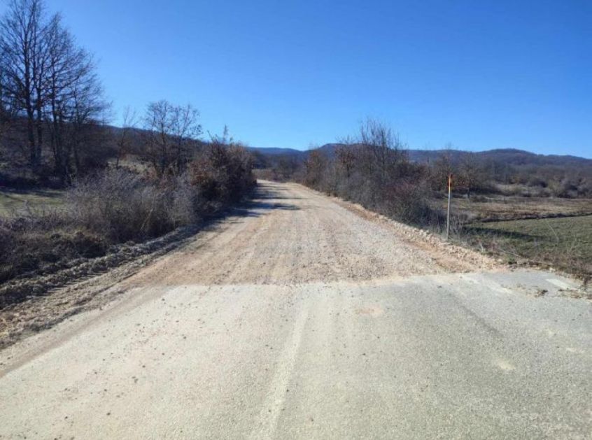 Government “Squandered” 2.9 Million Euros for Nevesinje – Berkovići Road