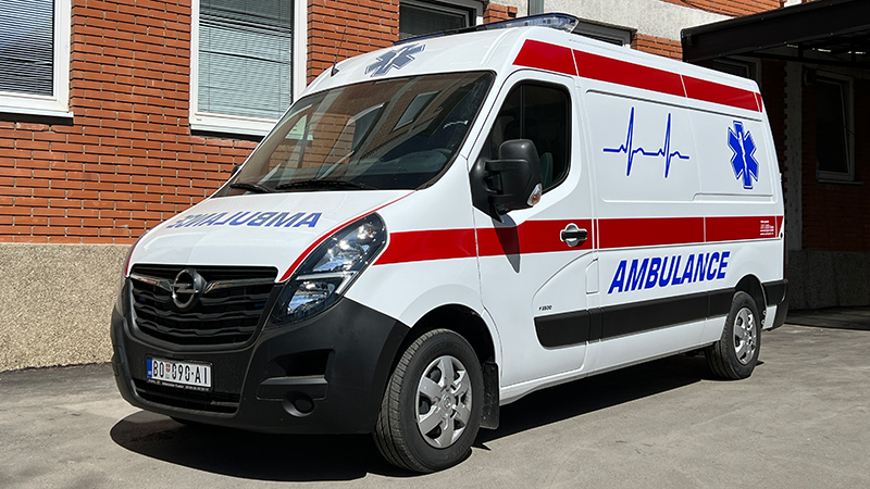 Grad Bor kupio Domu zdravlja novo sanitetsko vozilo
