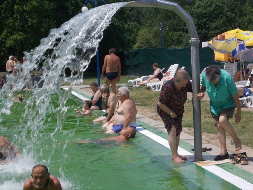Grad Novi Sad obezbeđuje besplatan odlazak u banje za 400 penzionera