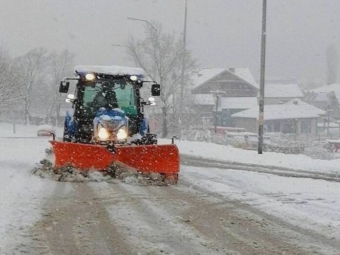 Grad Prokuplje smanjio budžet za zimsko održavanje puteva – izdvojeno 6,28 miliona dinara