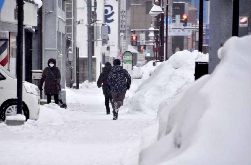 Grad sa najviše snežnih padavina na planeti, svake godine padne oko 8 metara snega