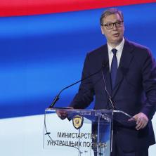 Gradićemo i radićemo i dalje Vučić se obratio građanima: Naš interes napredak zemlje, a ne ostanak na vlasti dan ili dva duže