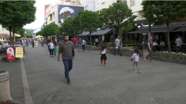 Građani Novog Pazara ne poštuju mere zaštite, broj obolelih od korone raste
