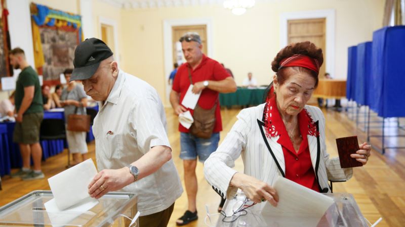 Građani Ukrajine glasaju na parlamentarnim izborima
