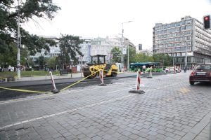 Građani blokirali raskrsnicu Makedonske i Dečanske ulice