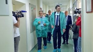 Građanski preokret: Vučić da ne obilazi pacijente tokom sezone gripa