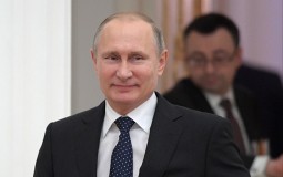 
					Granice Rusije se nigde ne završavaju, našalio se Putin 
					
									