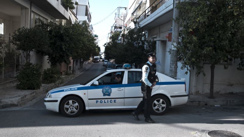 Grčka: Osmoro u pritvoru zbog bacanja boje na ambasadu SAD 