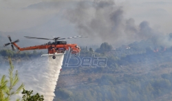 Grčka: Vatrogasci se bore sa požarima u Olimpiji i na Eviji (VIDEO)