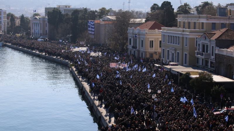 Grčka zbog protesta suspenduje plan za migrante 