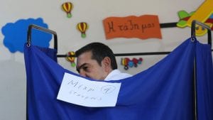 Grčki premijer Cipras priznao poraz