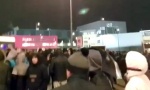 Grobari na mukama u Hagu: Više od 1.000 navijača Partizana ostalo ispred stadiona; AZ i na srpskom obavestio da nema više karata (VIDEO)