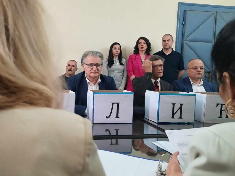 Grupa građana Dr Dragan Milić četvrta predala listu za lokalne izbore u Nišu