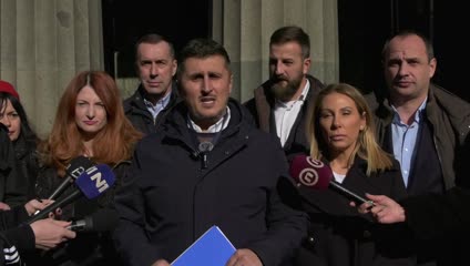 Grupa opozicionih stranaka traži ocenu ustavnosti Mrdićevih zakona