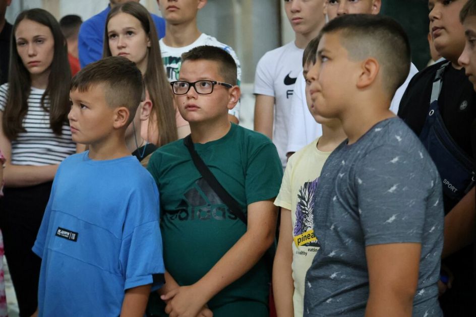 Gujon: U Beogradu danas počinje letovanje za decu sa AP Kosova i Metohije