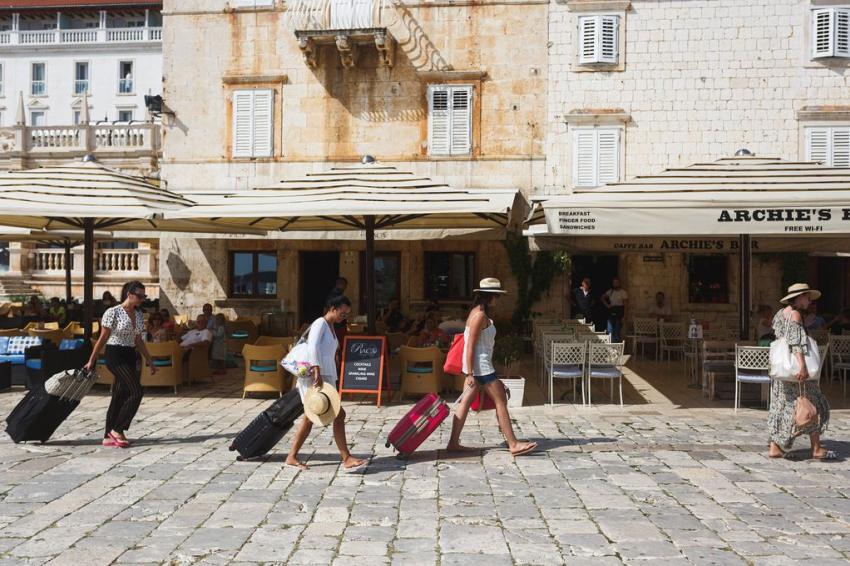 Gužve, loše plaže, neljubaznost: 10 mesta u Hrvatskoj na koja se turisti najviše žale (FOTO)