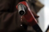 Gužve na pumpama u Sloveniji: Litar goriva skoro 1,7 evra