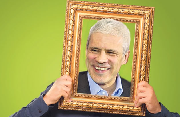 HAOS U VILI Boris Tadic izgrebao pozlatu sa ogledala