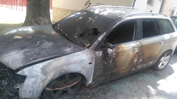 HAPŠENJE u Zrenjaninu: Zapalio tri taksi vozila