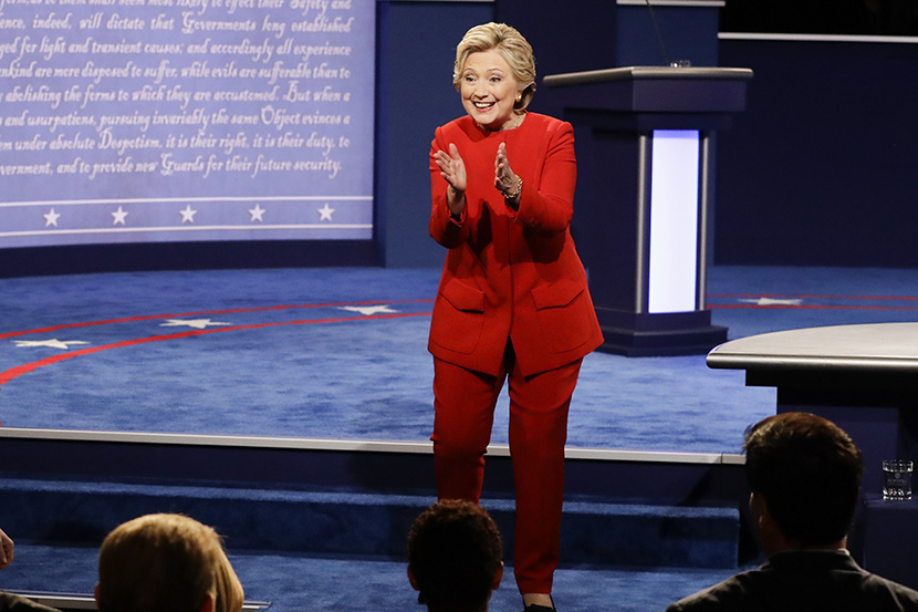HILARI PREGAZILA TRAMPA: Klintonova POBEDILA u sinoćnoj debati (FOTO) (VIDEO)