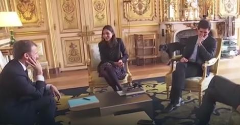 HIT VIDEO Dok je francuski predsednik razgovarao sa državnim sekretarima, njegov pas je baš pred njima obavio nuždu (VIDEO)
