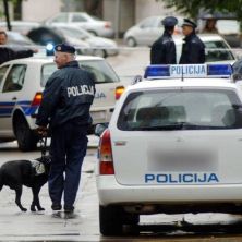 HITNA AKCIJA HRVATSKE POLICIJE: Pronašli mrtvu ženu i povređenog muškarca - tragaju za napadačem? 