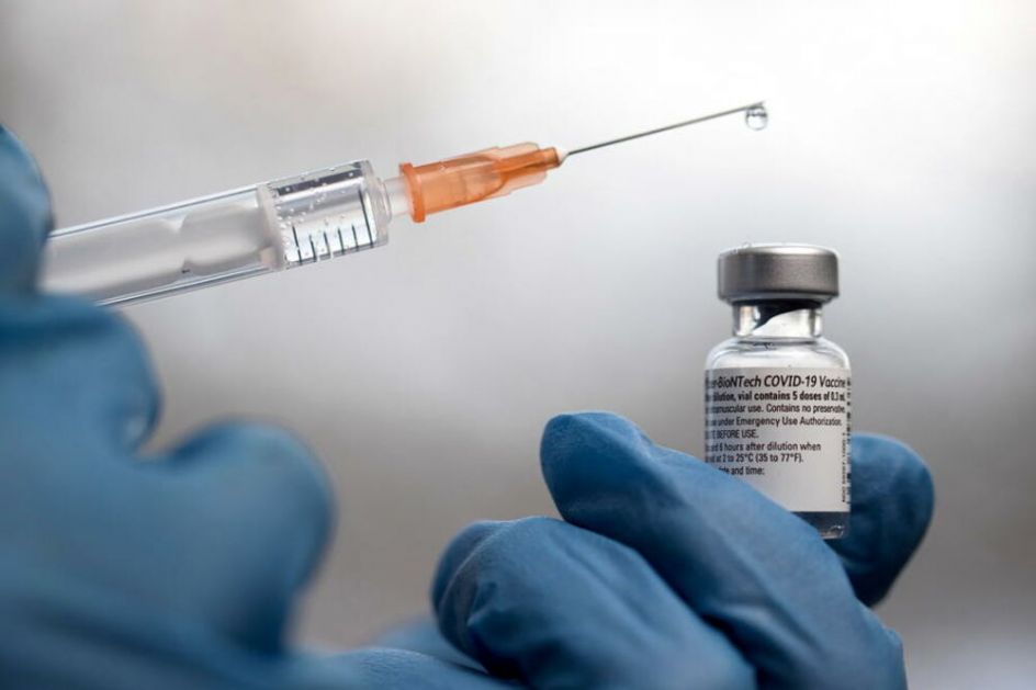 HITNO ODOBRENJE: Amerikanci Fajzerom sada vakcinišu i decu stariju od 12 godina