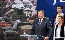
					HNS pozvao lidere stranaka da sprovedu sporazum o formiranju Saveta ministara BiH 
					
									
