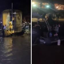 HOROR NA NOVOM BEOGRADU: Pogledajte jezive scene kako tone popularni splav - ljudi skakali u reku (FOTO/VIDEO)