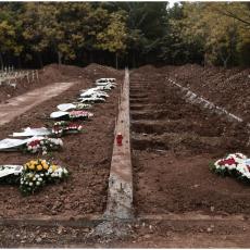 HOROR U SOLUNU: Na groblju više nema mesta, masovno se umire od korone (FOTO/VIDEO)