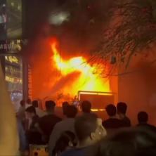 HOROR U STAMBENOJ ZGRADI: Vatra BUKNULA kroz objekat u kom je bilo zarobljeno DESETINE ljudi, umrlo NAJMANJE 43 (VIDEO)