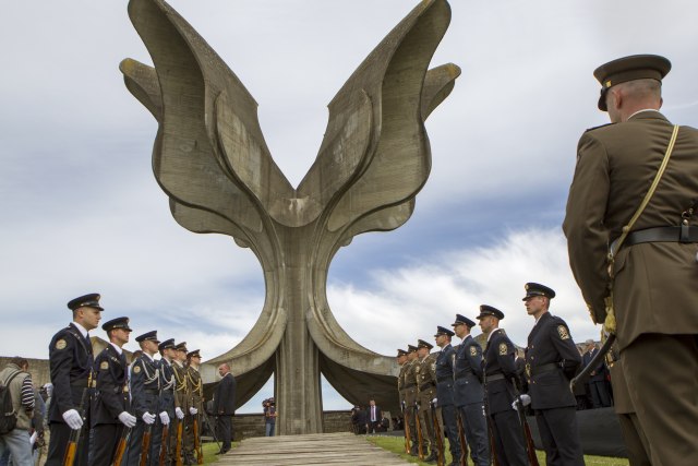 HR: Novi program, đaci će posećivati Jasenovac?