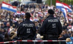 HRVAT OSTAJE U PRITVORU: Za fašistički pozdrav u Bajburgu HDZ-ovca čeka kazna između četiri i pet hiljada evra