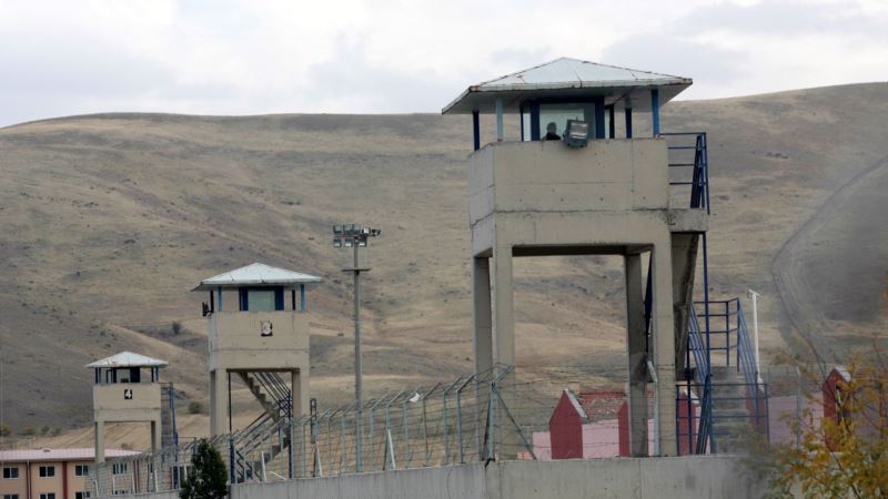 HRW: Zatvorenici mučeni posle pokušaja puča u Turskoj
