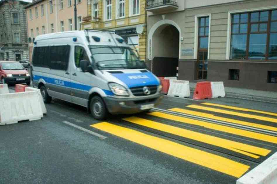 HUAVEI ŠPIJUNI PAO U POLJSKOJ: Bezbednjaci uhapsili  Kineza i Poljaka poznatog u sajber krugovima!