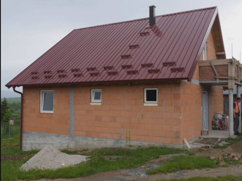 Hajrat završava kuću porodici Dacić iz Cetanovića