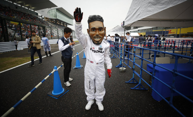 Hamilton najbrži na oba treninga pred Veliku nagradu Japana